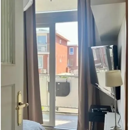 5stars In A Shared Flat By The Beach, The Dunes And The Harbor
